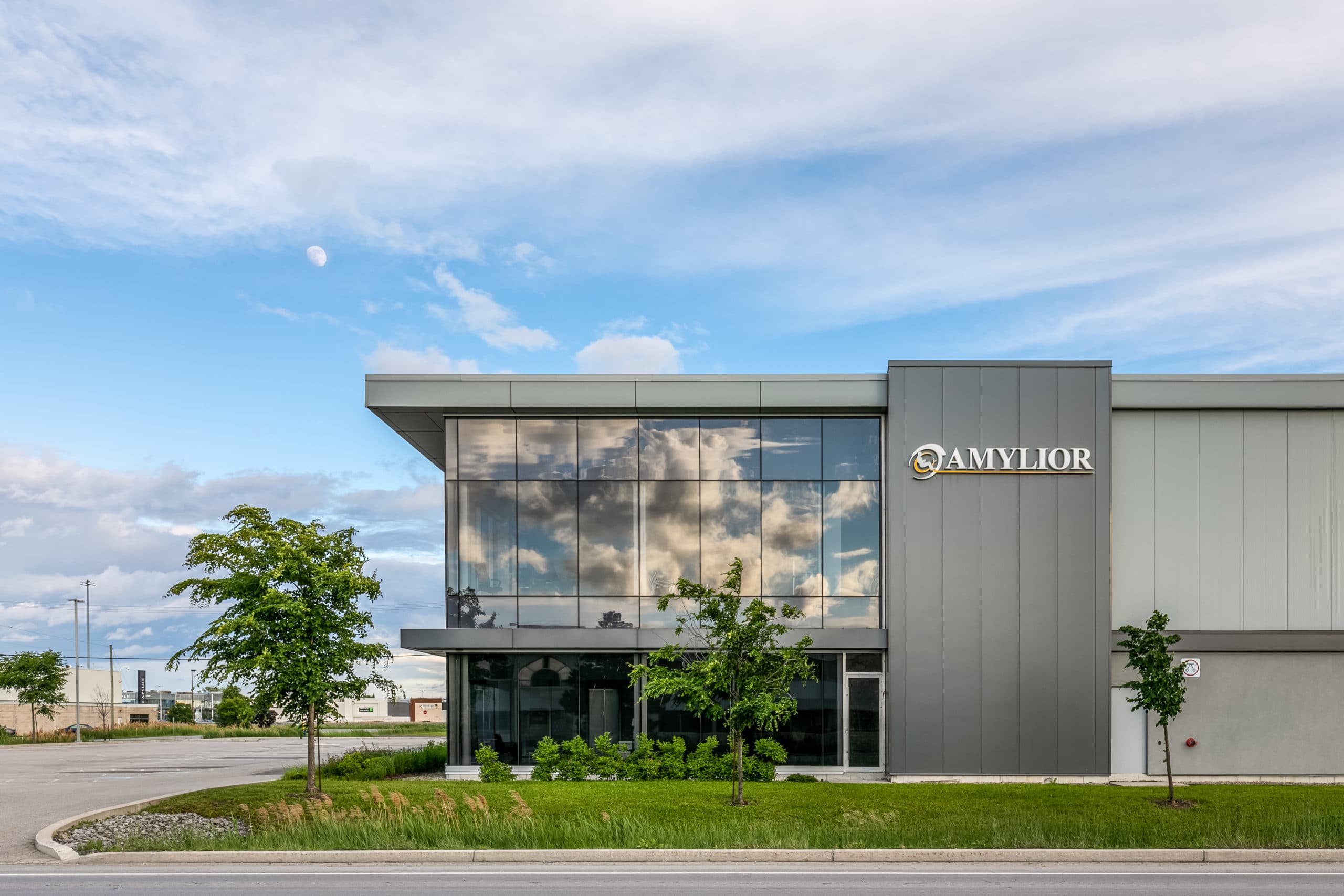 Zoom Front View 3190, F.-X. Tessier Street, Vaudreuil-Dorion QC