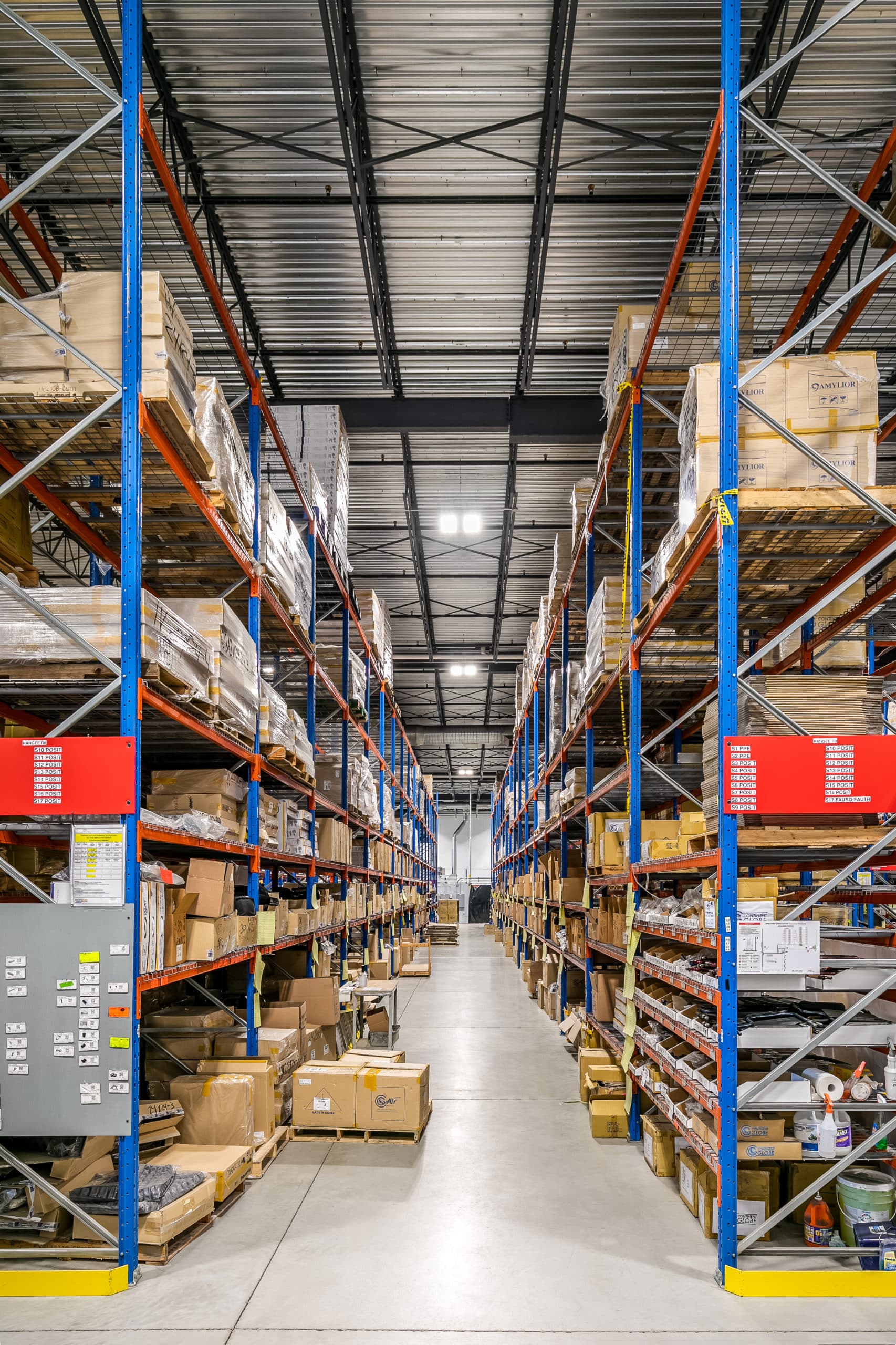 Warehouse 3190, F.-X. Tessier Street, Vaudreuil-Dorion QC