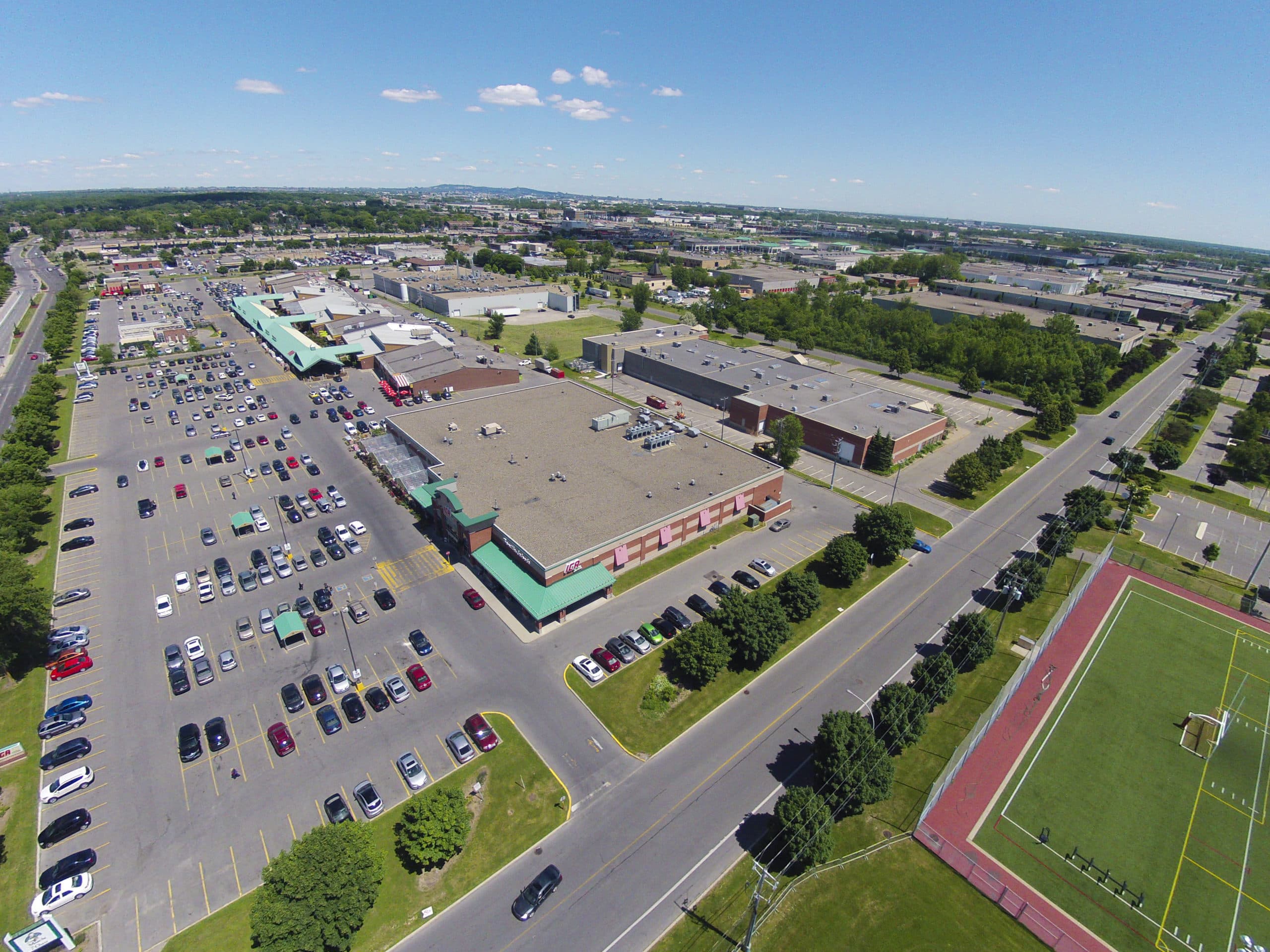 Aerial View 11590-11800, de Salaberry Boulevard "Marché de l'Ouest", Dollard-des-Ormeaux QC